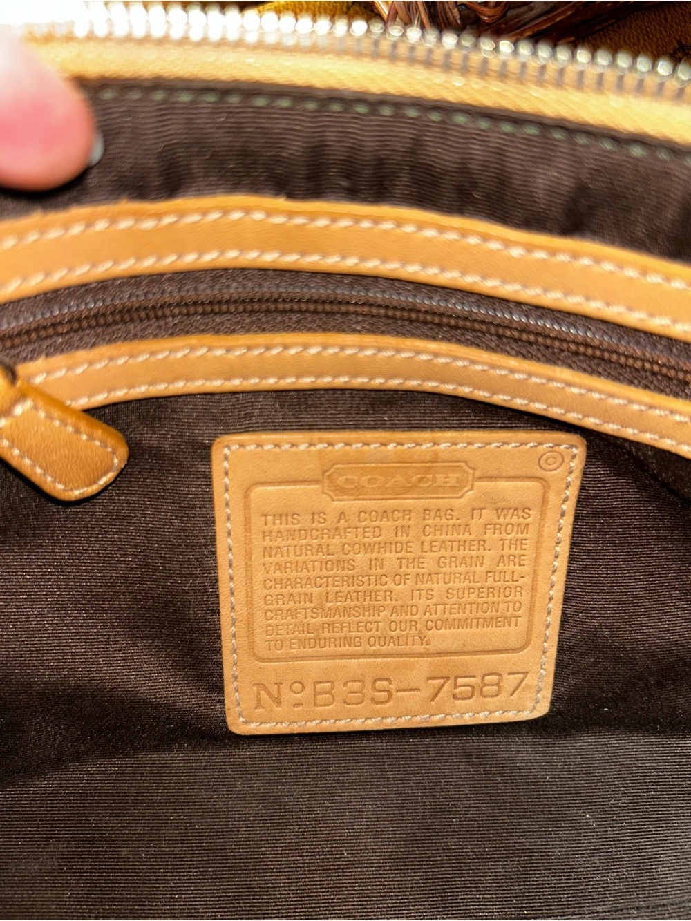 Coach 2003 Hampton Demi Baguette Bag in Camel leather with COA - Picture 13 of 16